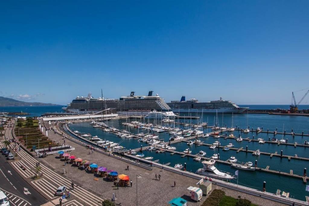 Guestready - Marina View Top Floor With Terrace Ponta Delgada المظهر الخارجي الصورة